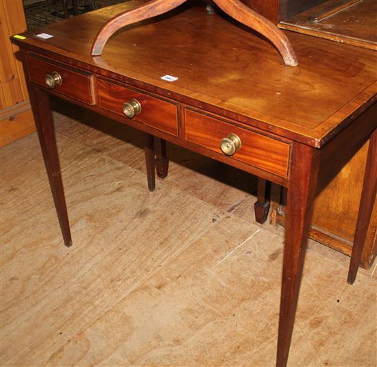 Late Georgian mahogany  side table